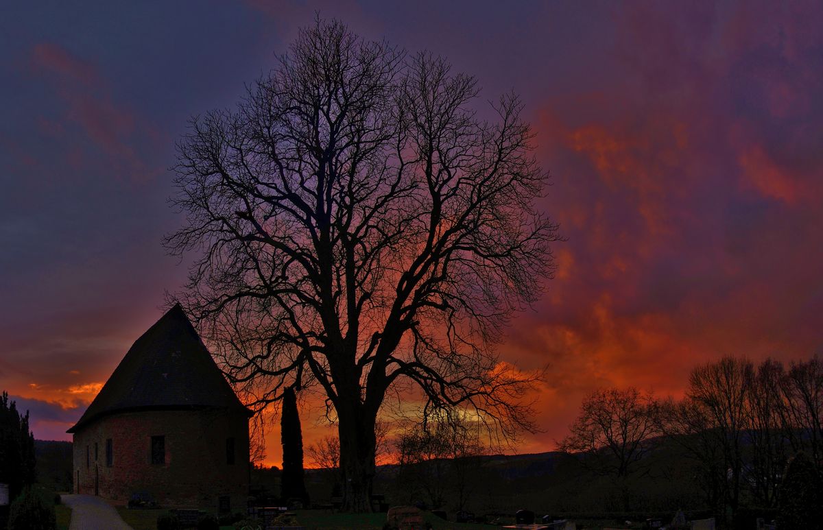 Hilfe!!!...der Himmel brennt..
