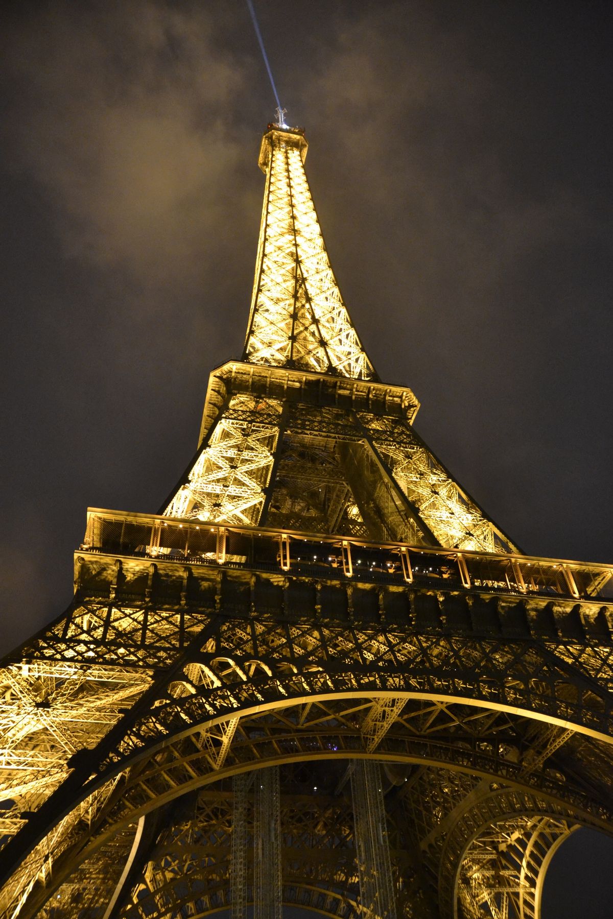 Eiffel tower by night