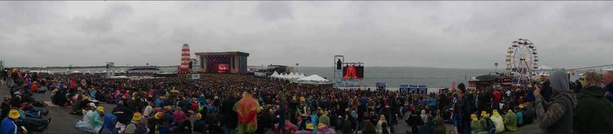 Panorama over festivalterrein Concert at Sea en Noordzee